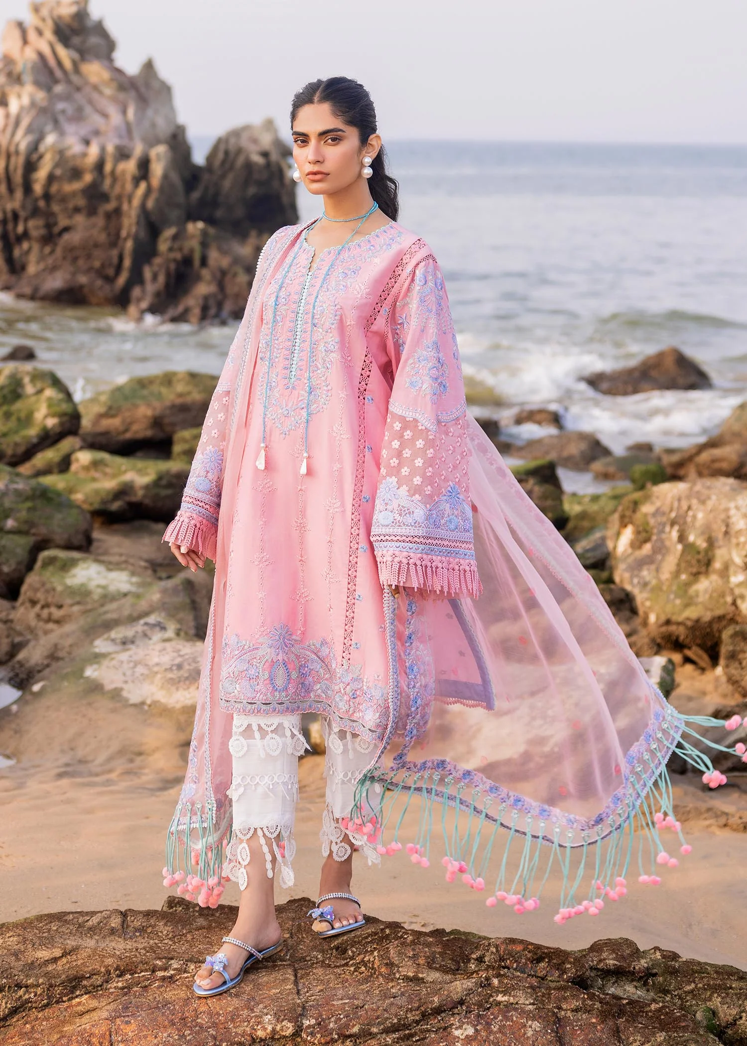 Amira (B) - Image 6