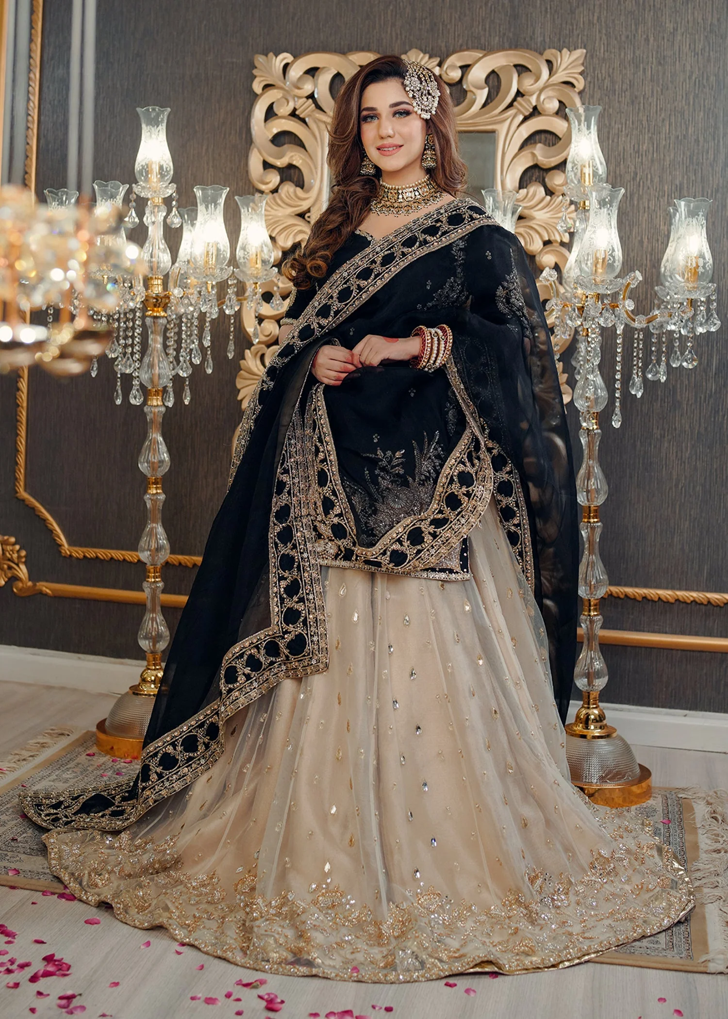Black Baccara - Image 5
