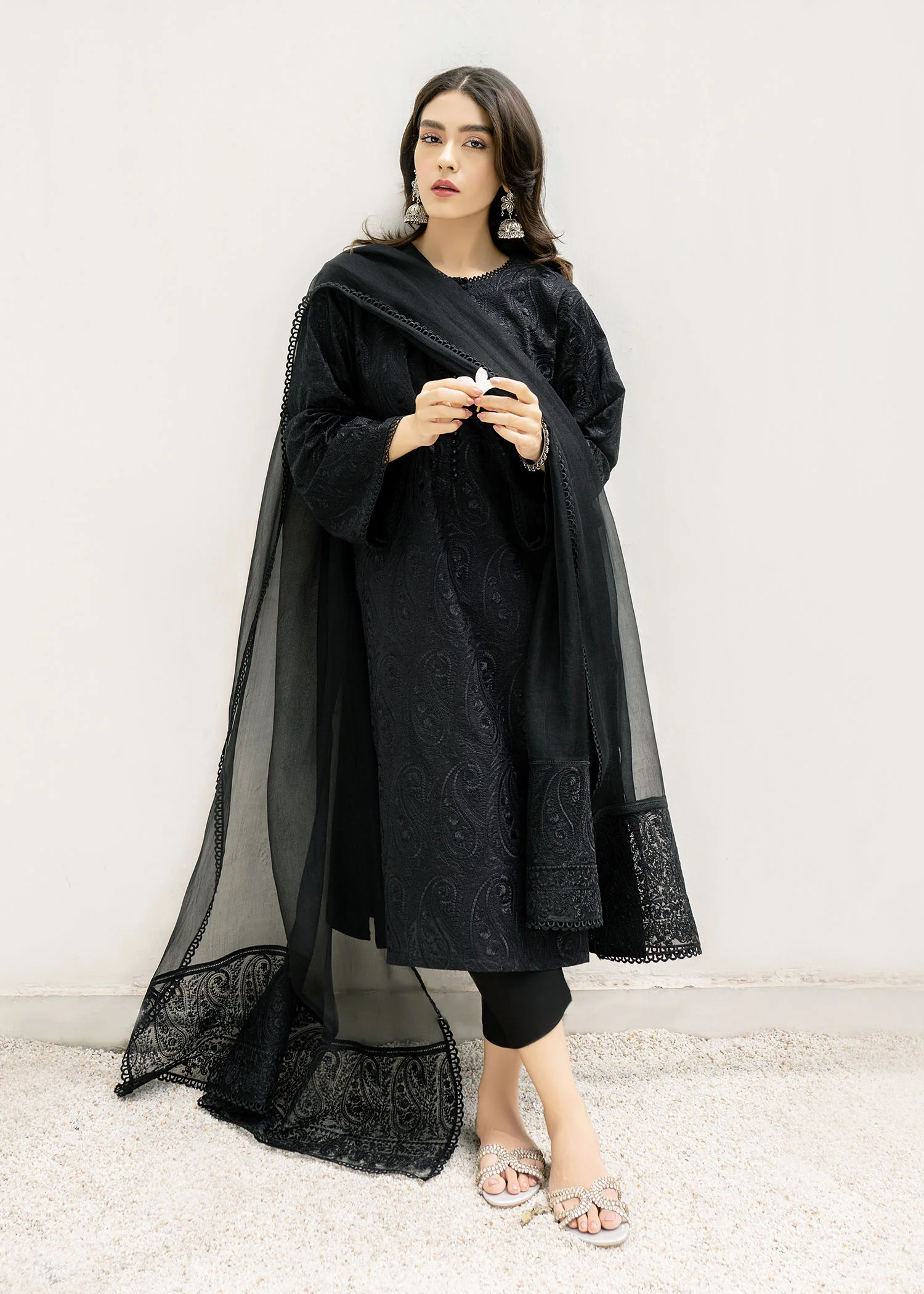 Black Paisley - Image 2