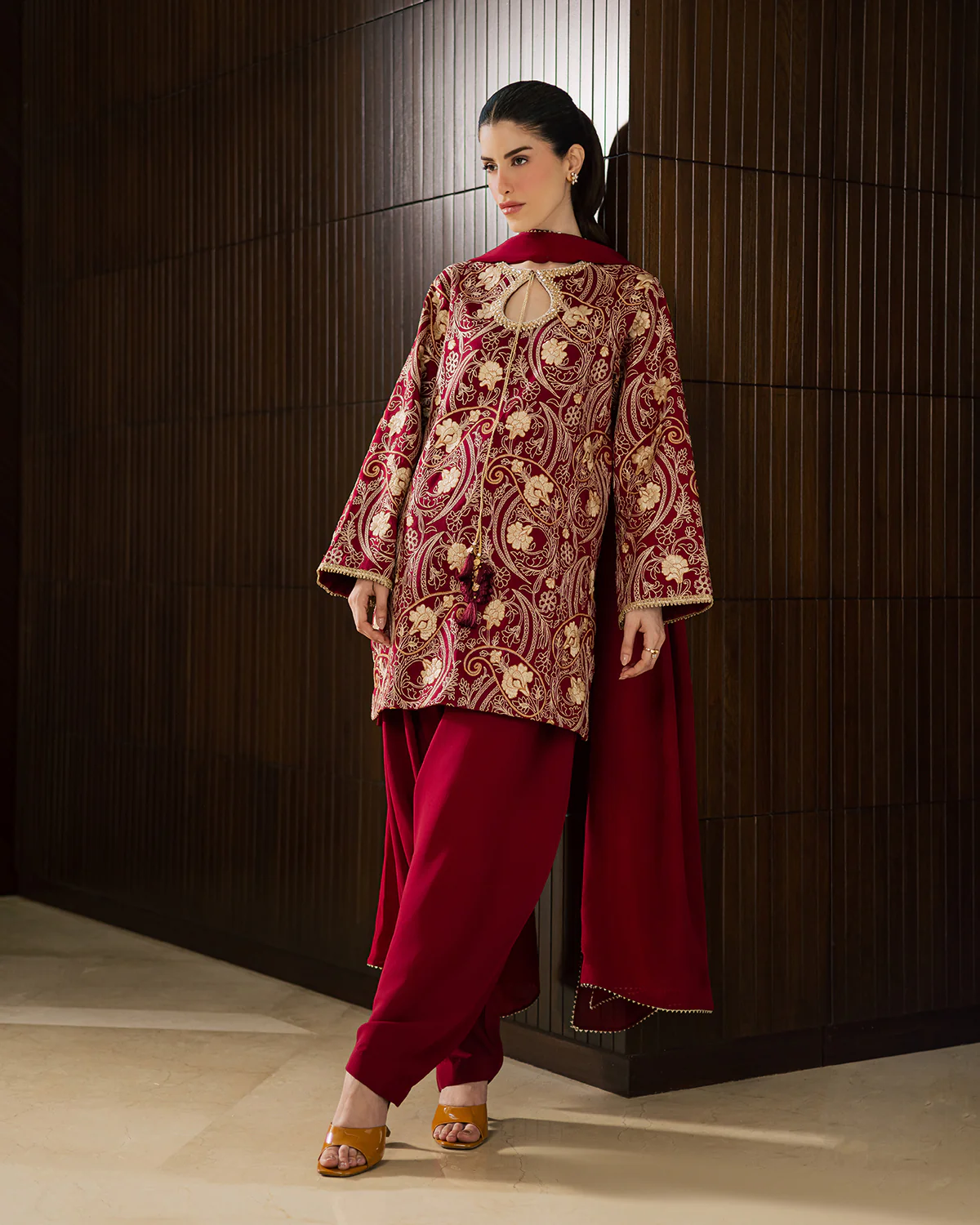 Claret - Image 12