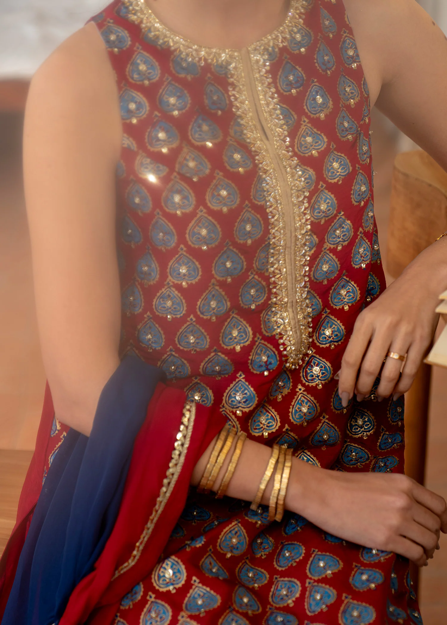 Crimson Elegance - Image 6