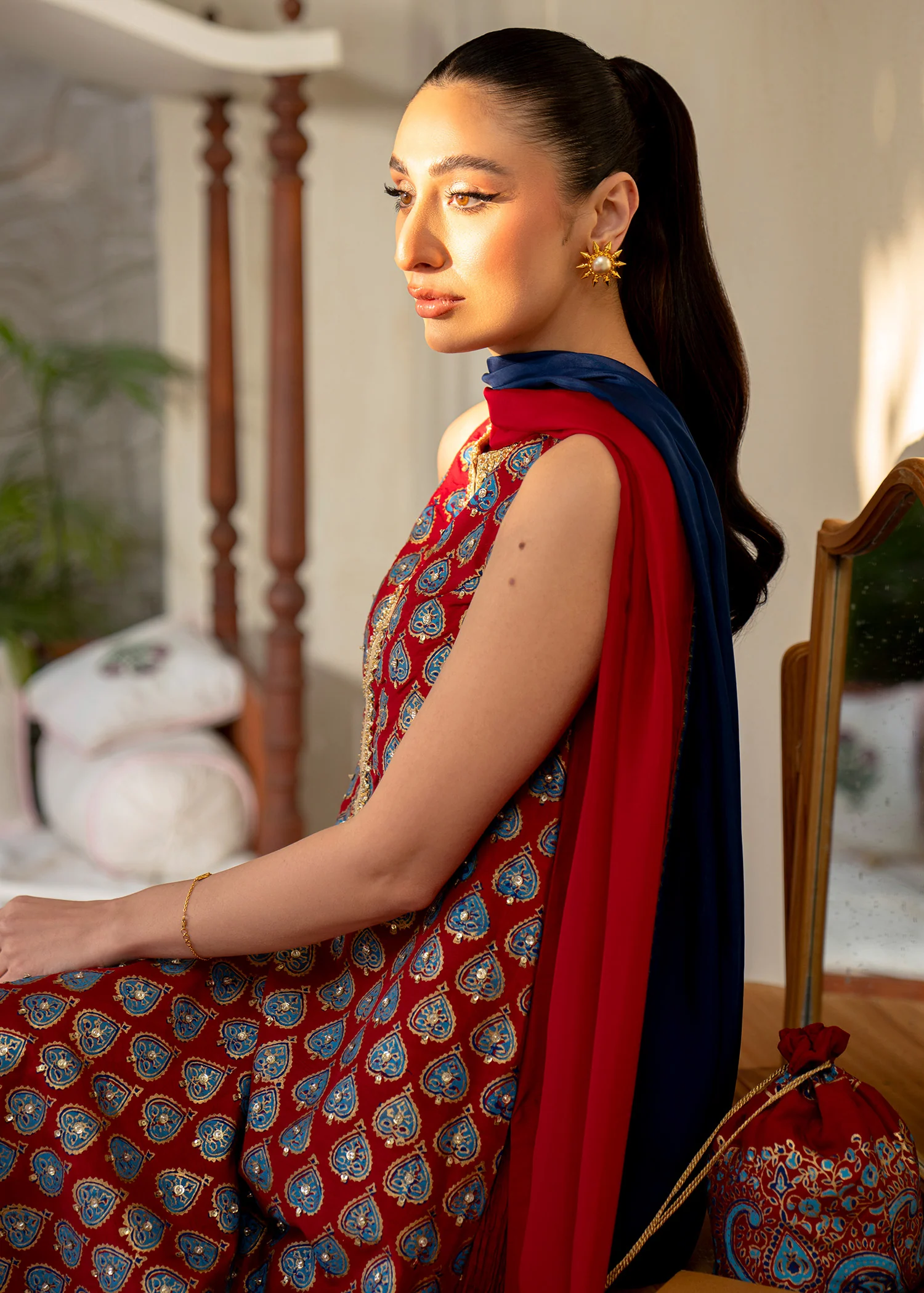 Crimson Elegance - Image 7