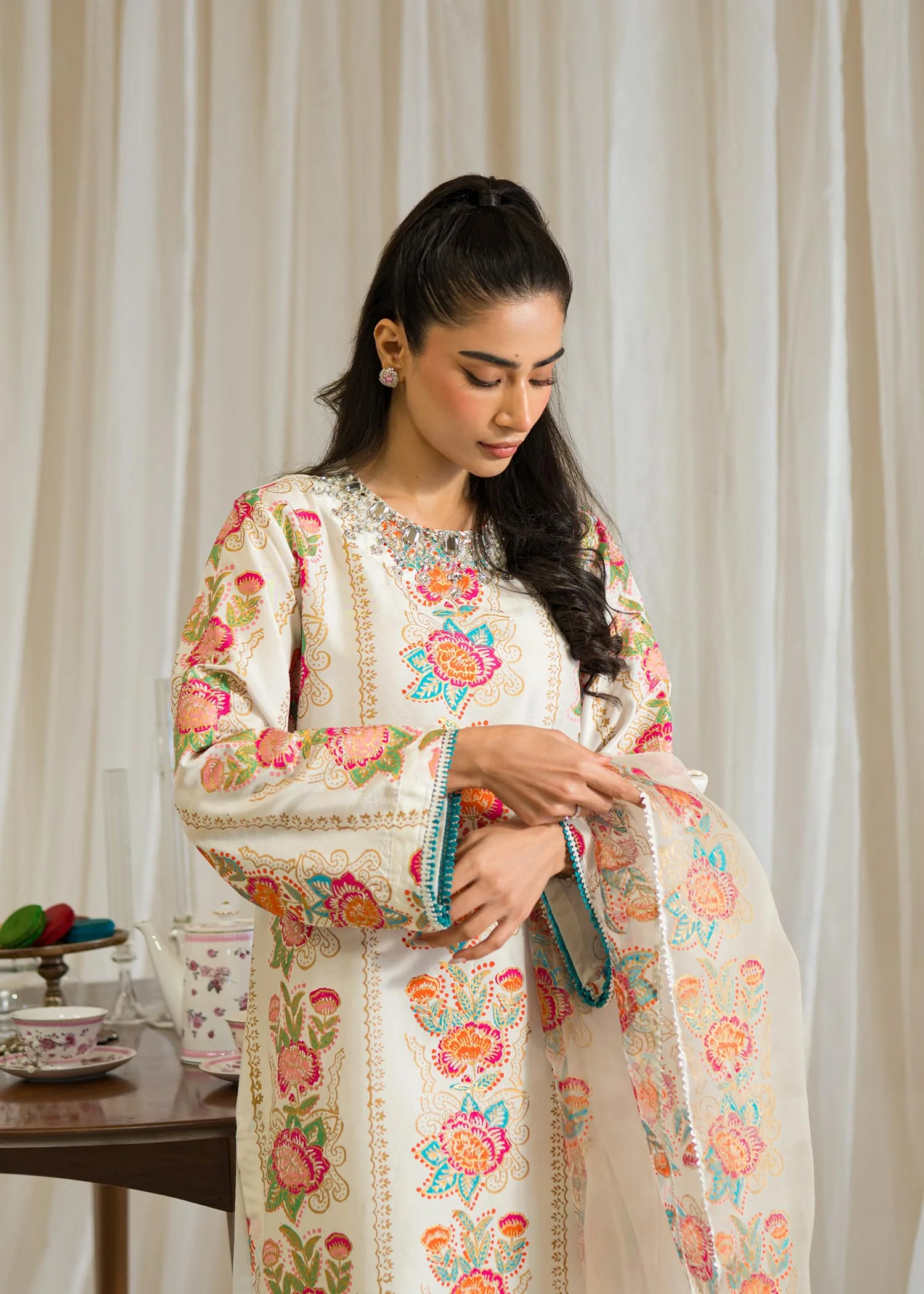 Emel - Image 3