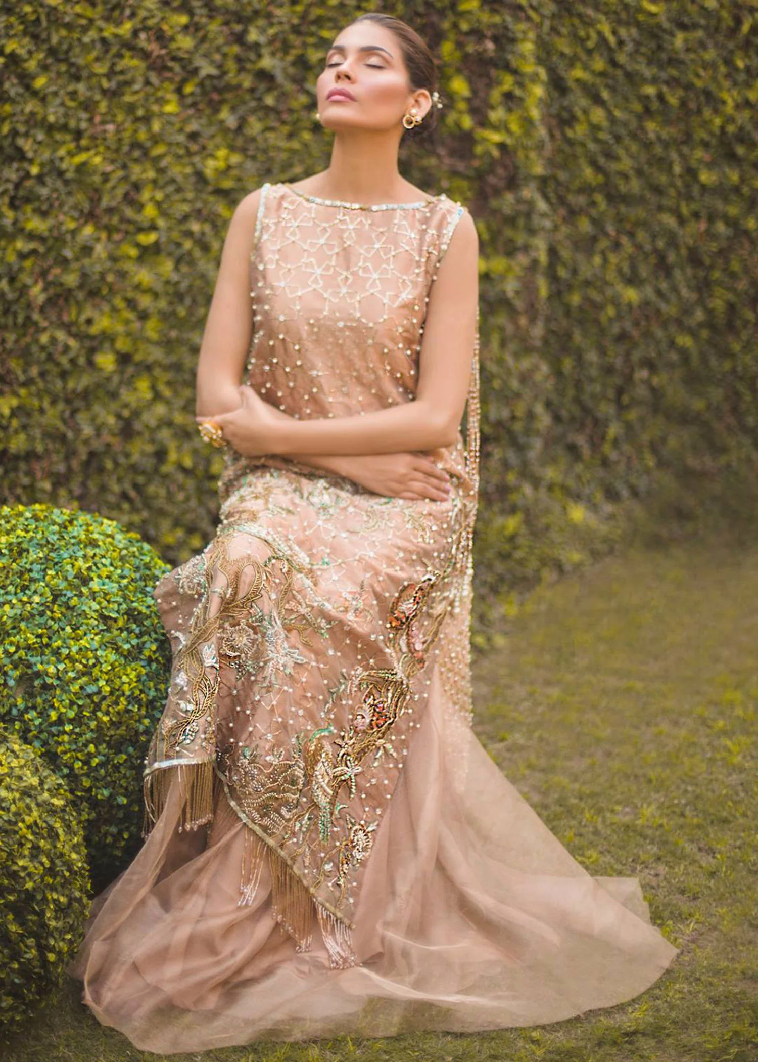 Golden Rouge - Image 2