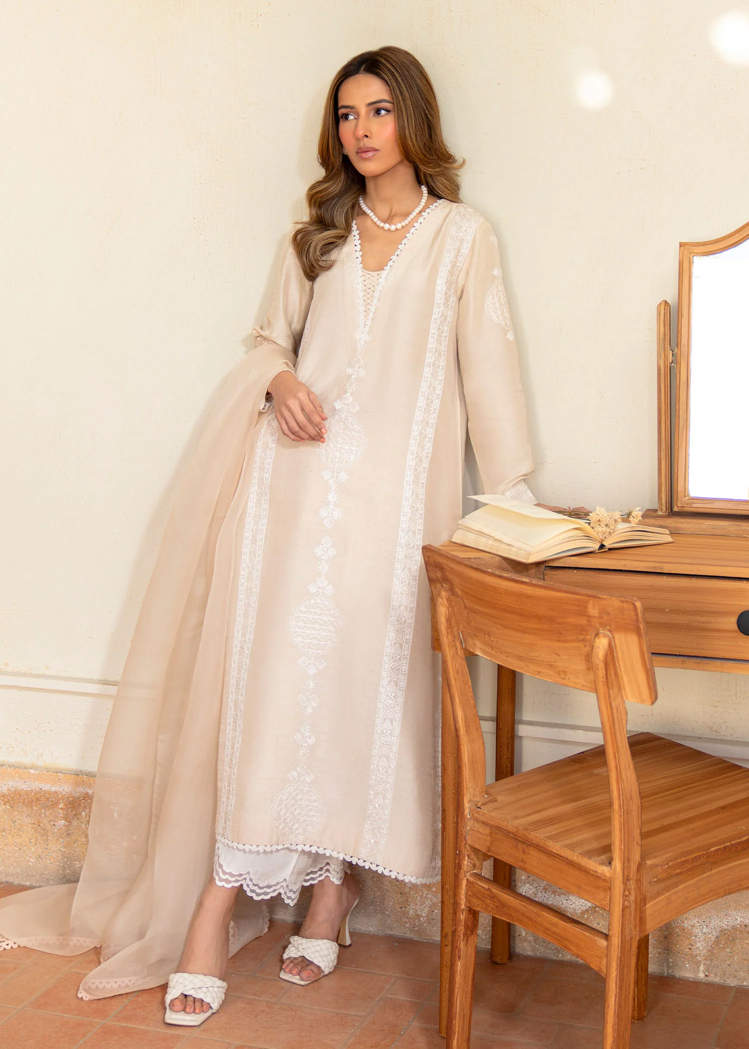 Ivory Allure - Image 3