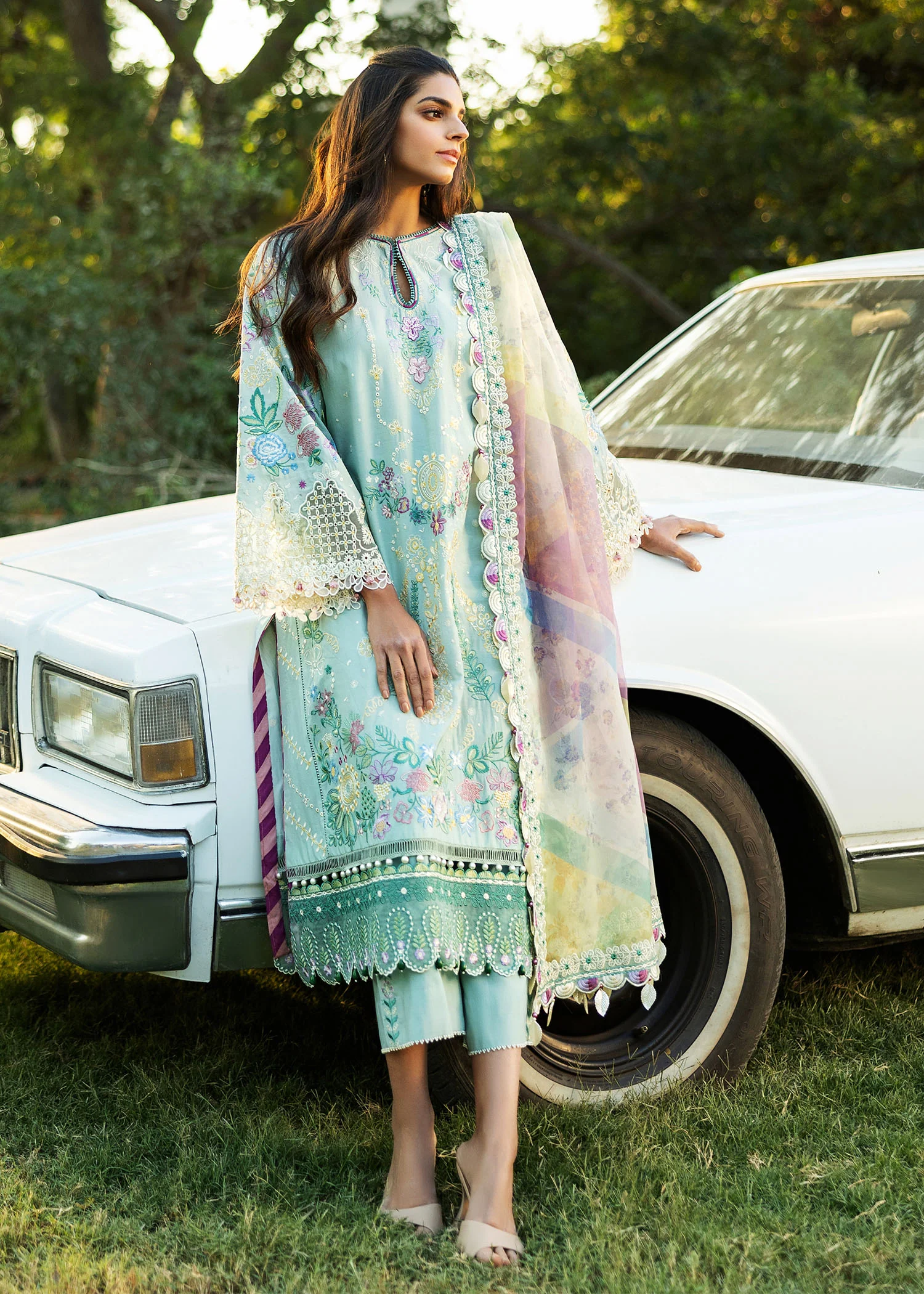 MID SUMMER EVENING - Image 7