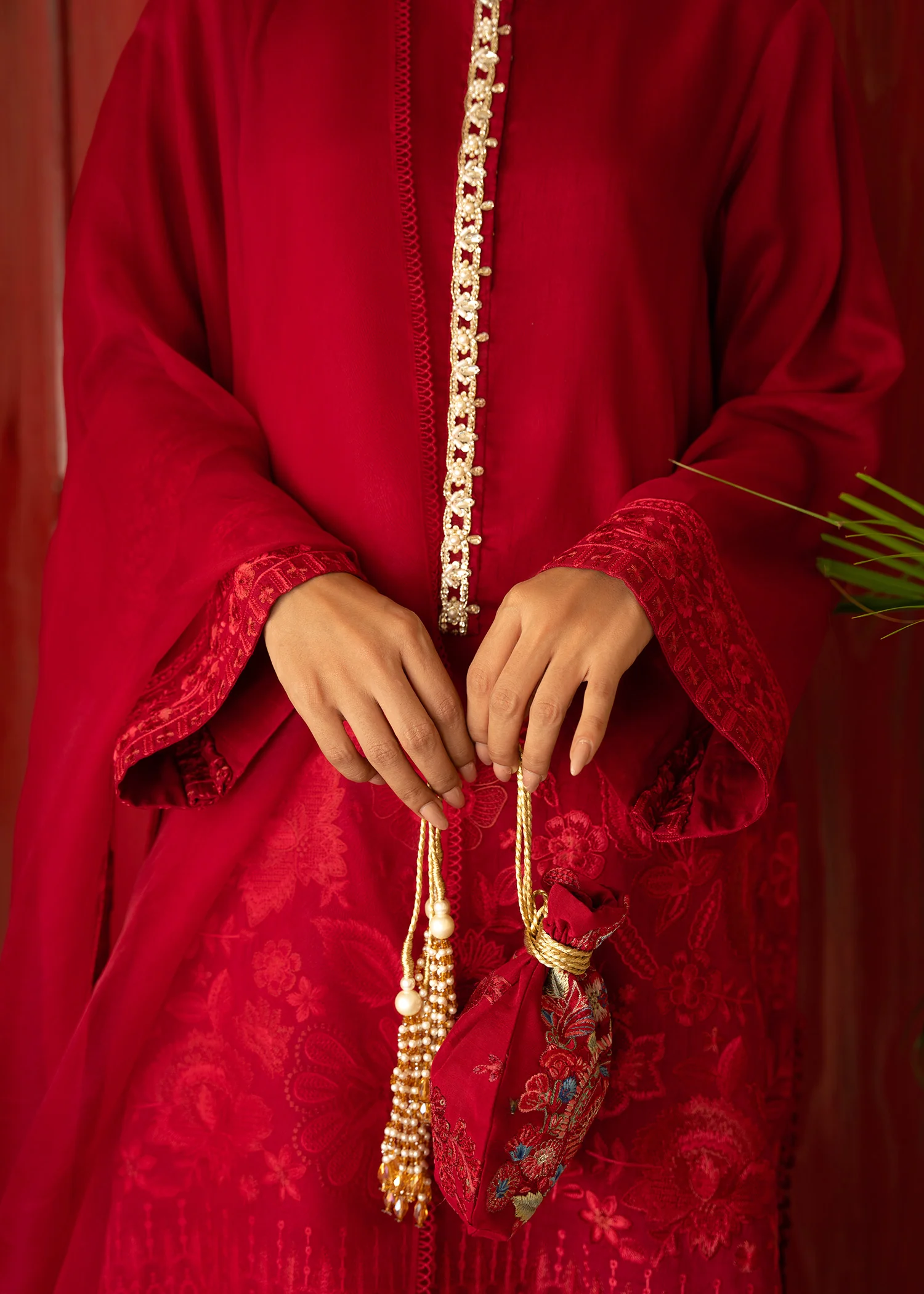Red Chillies - Image 5