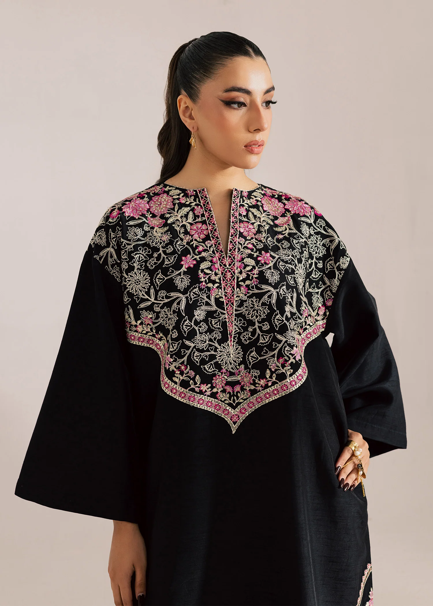 Sahra - Image 5