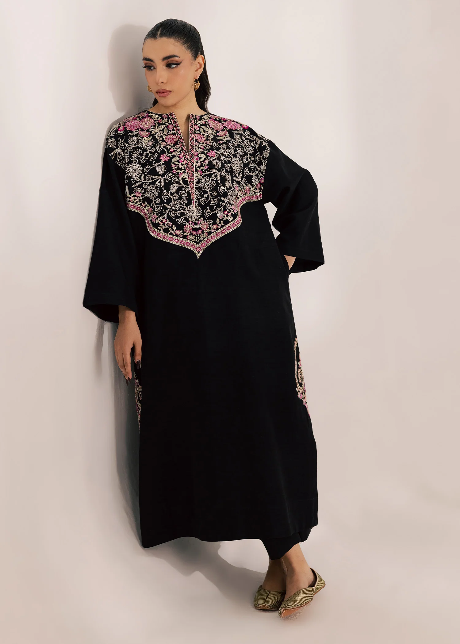 Sahra - Image 6