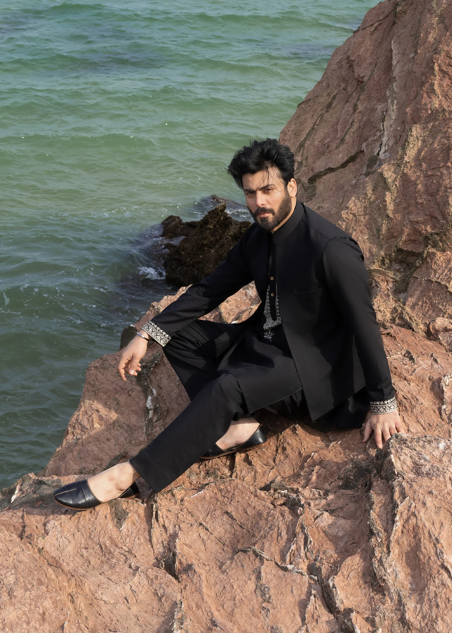 Shah - Image 3