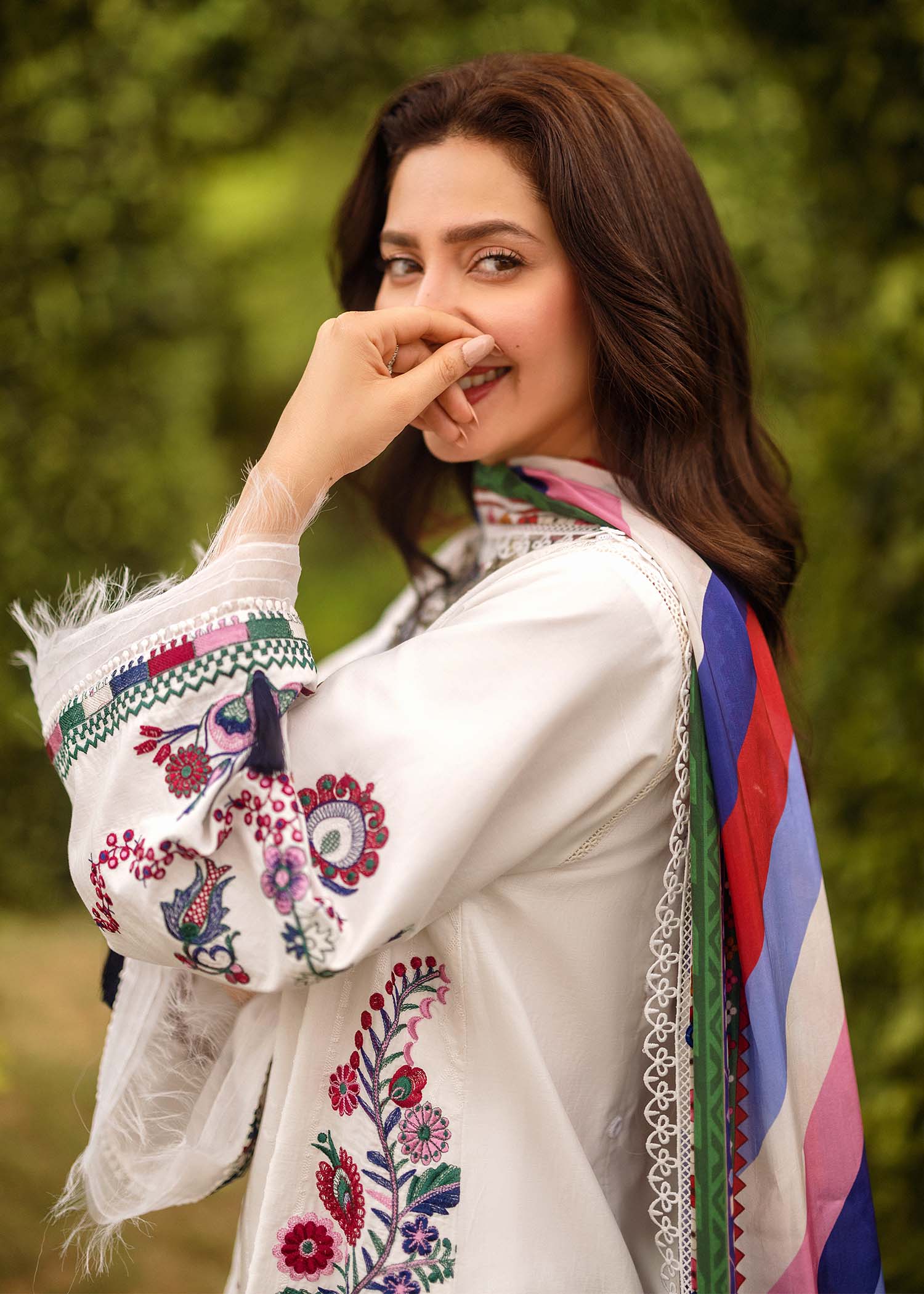 Suzani (A) - Image 2