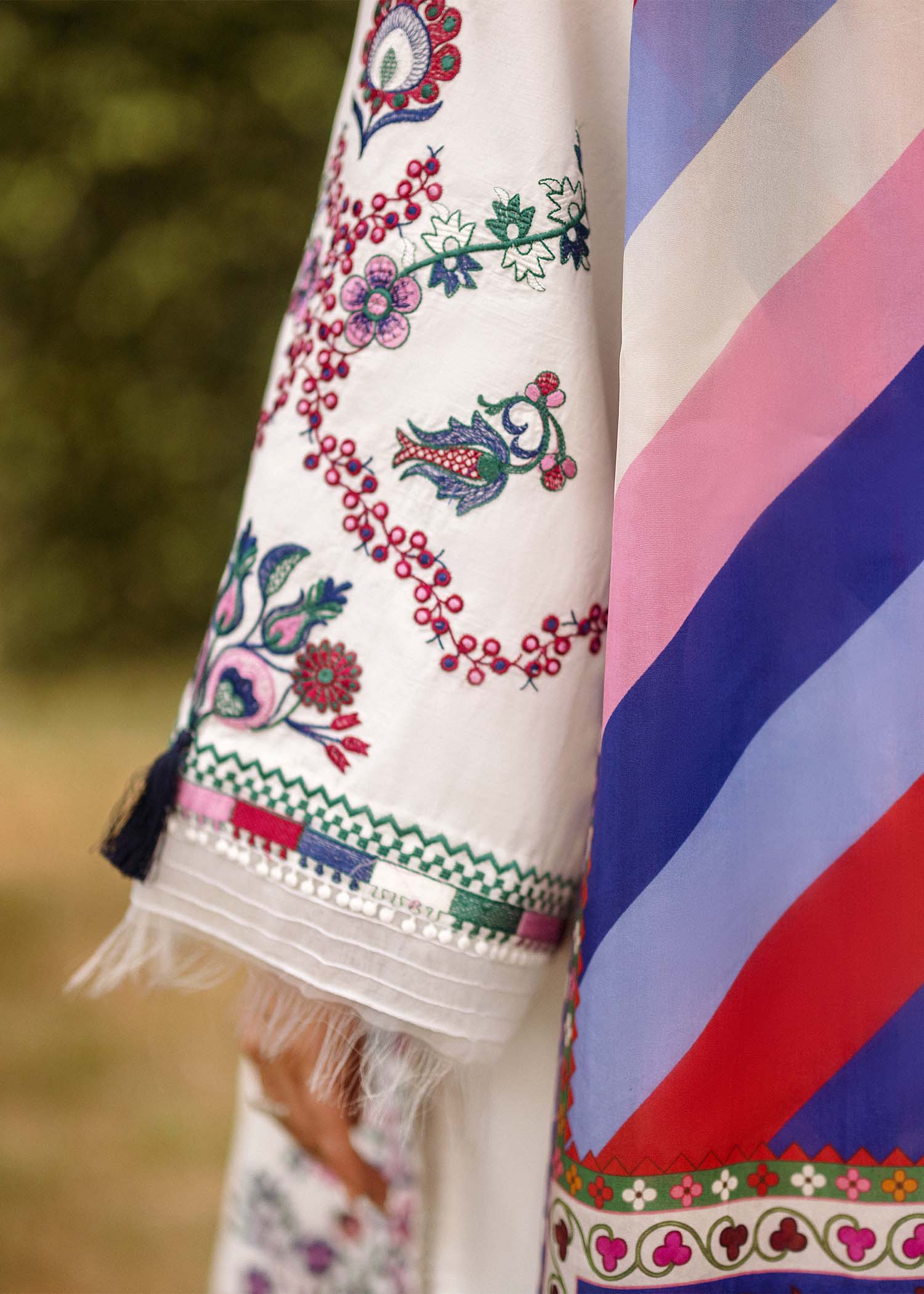 Suzani (A) - Image 5