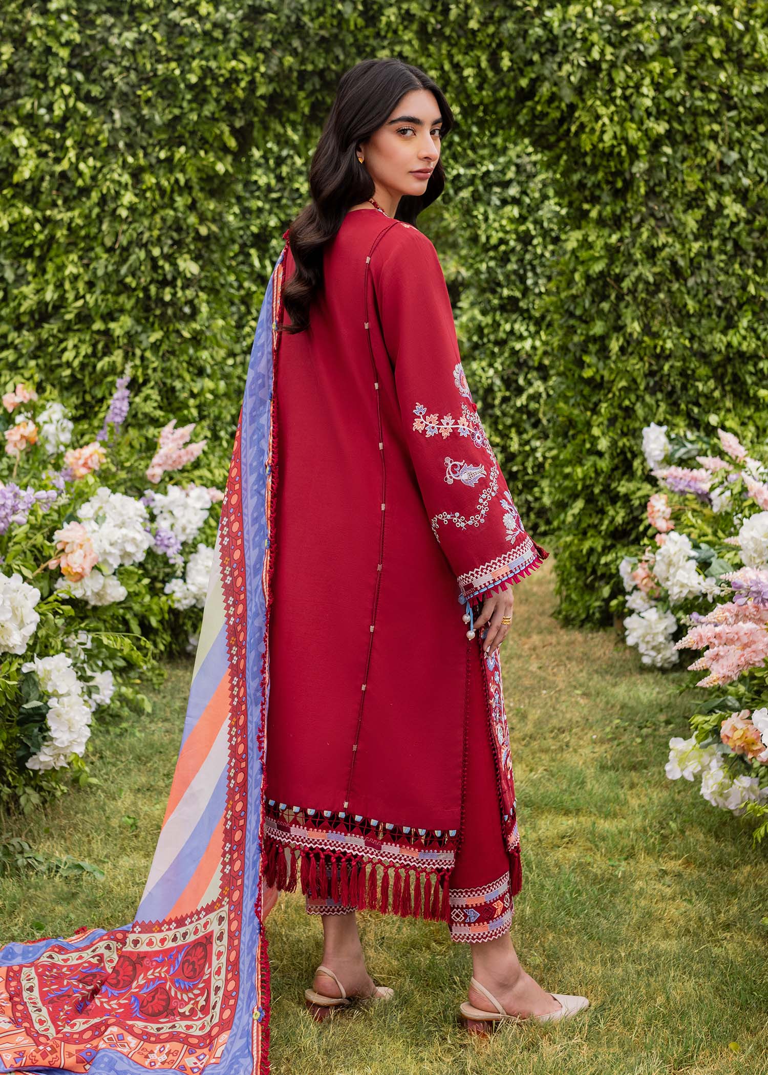 Suzani (B) - Image 4