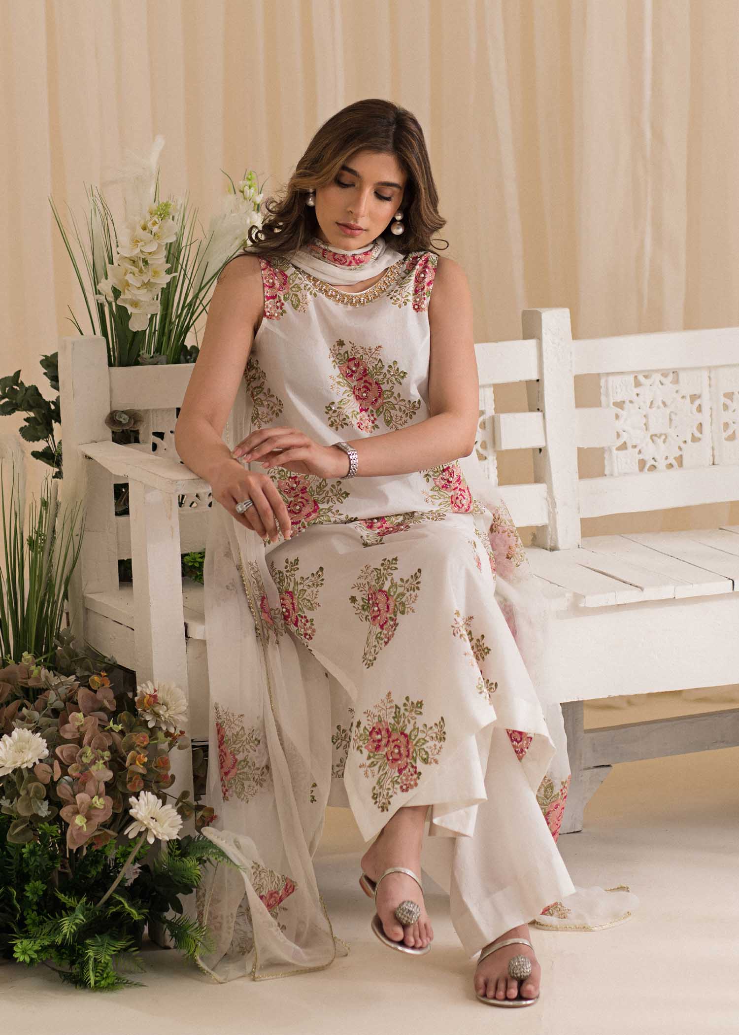 Tea Rose - Image 3