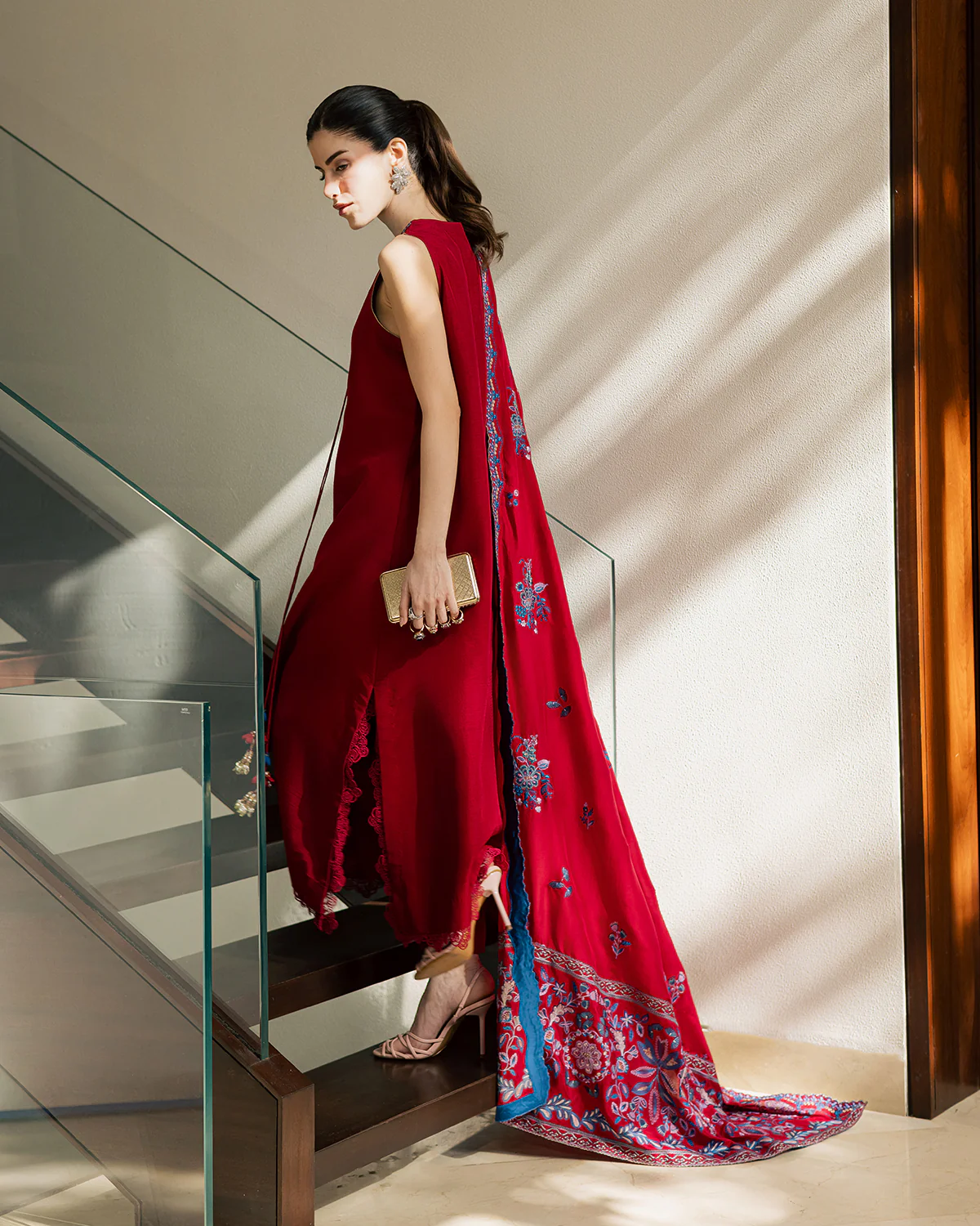 Whip Red - Image 19