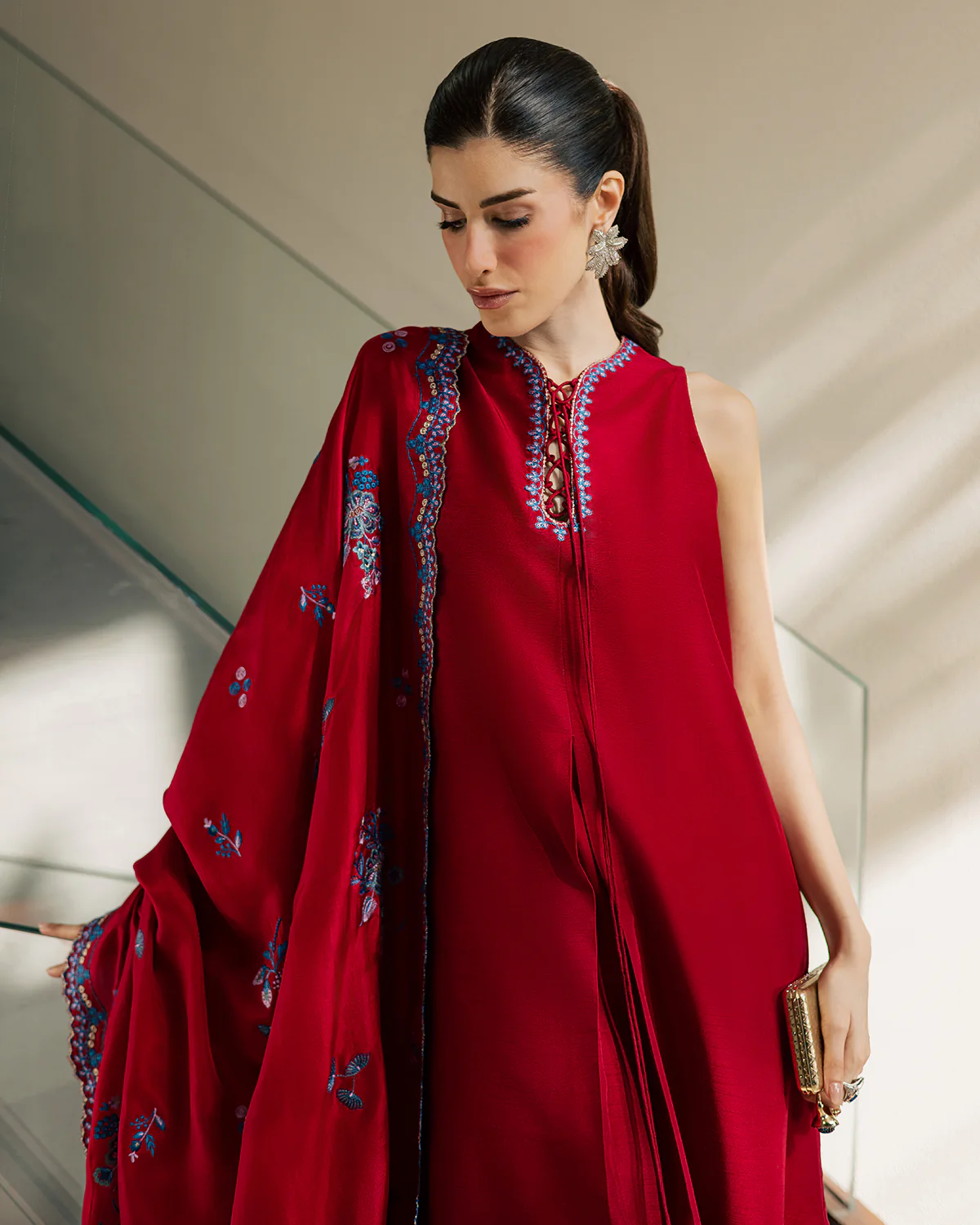Whip Red - Image 6