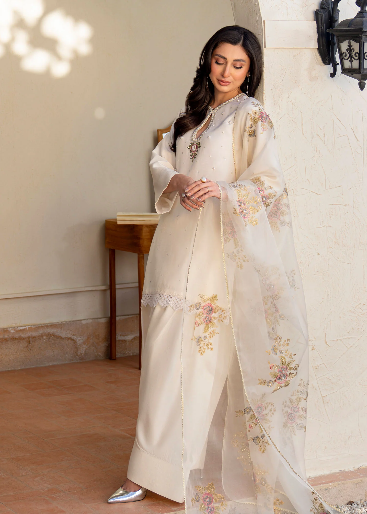 White Jasmine - Image 3