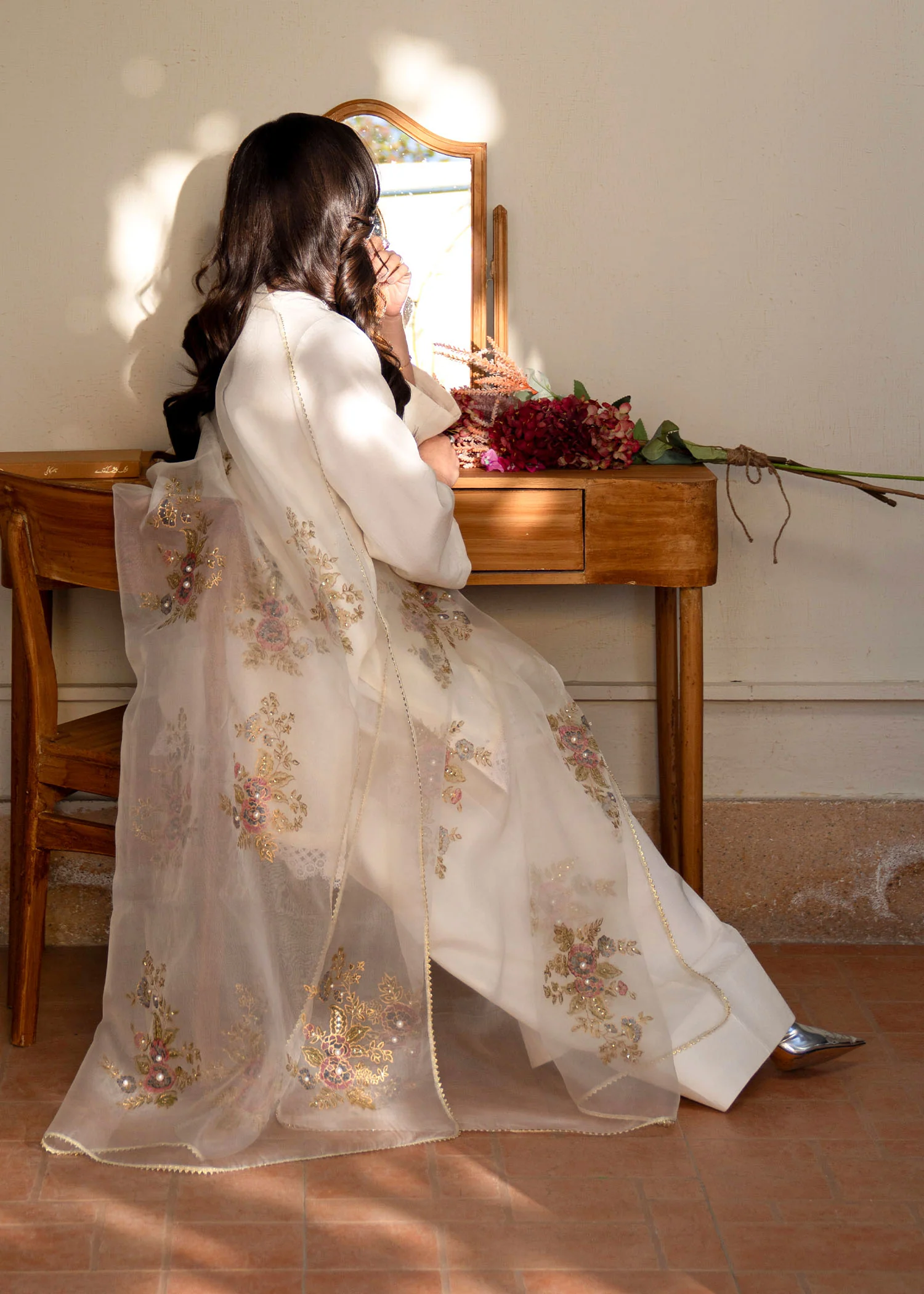 White Jasmine - Image 7