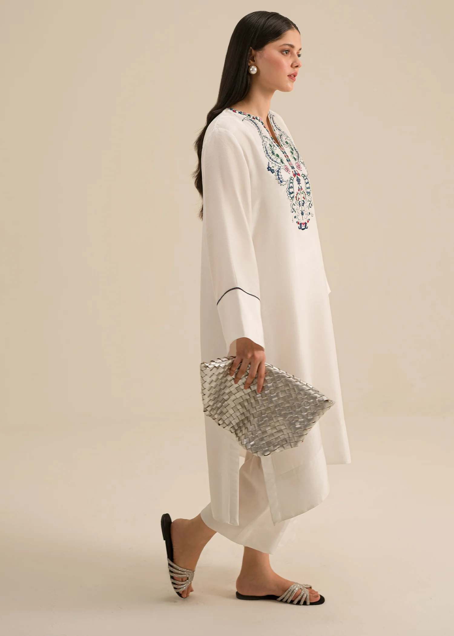 Zoya - Image 6